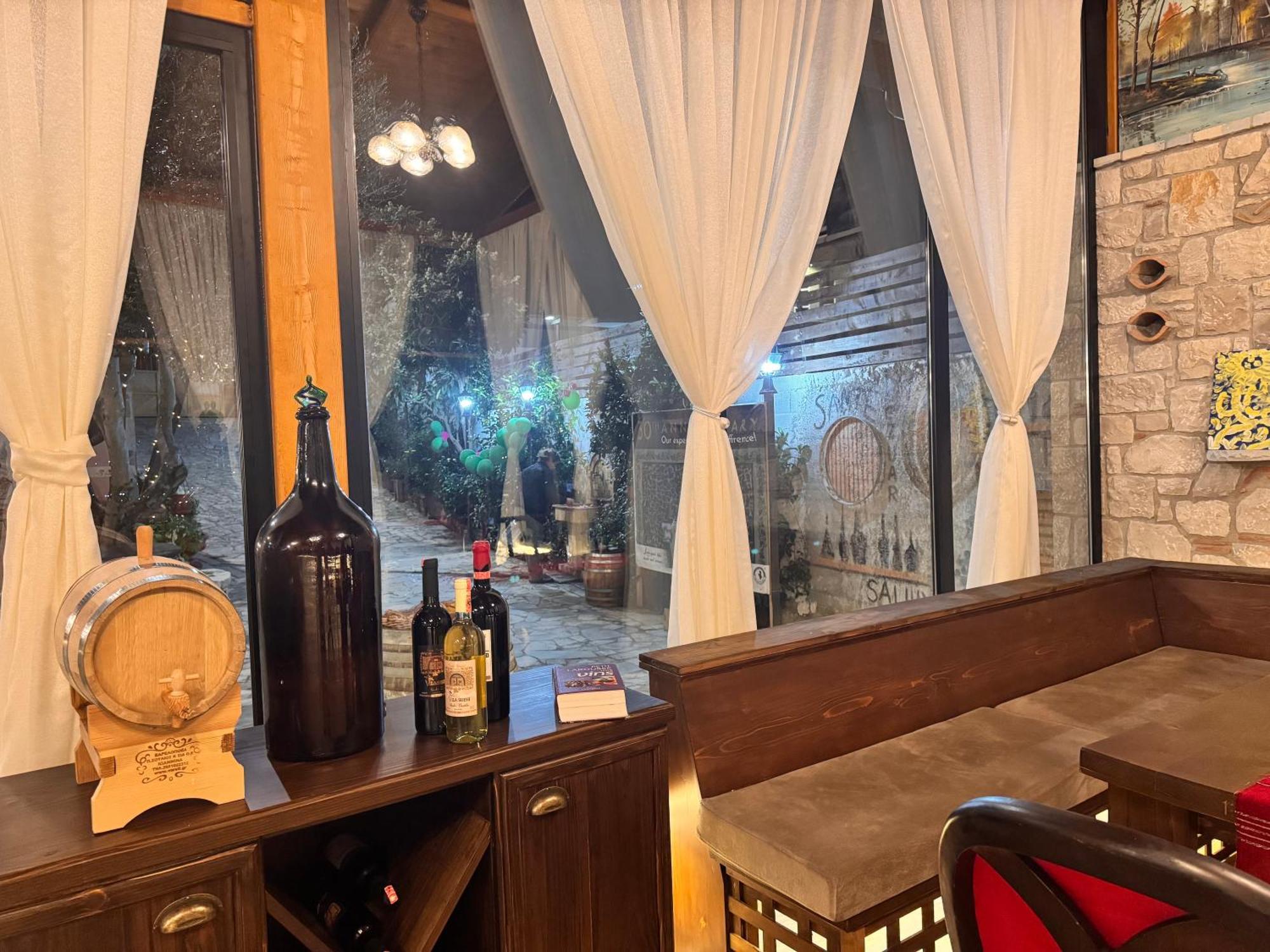 Vila Shehi Guesthouse And Winery Tirana Esterno foto